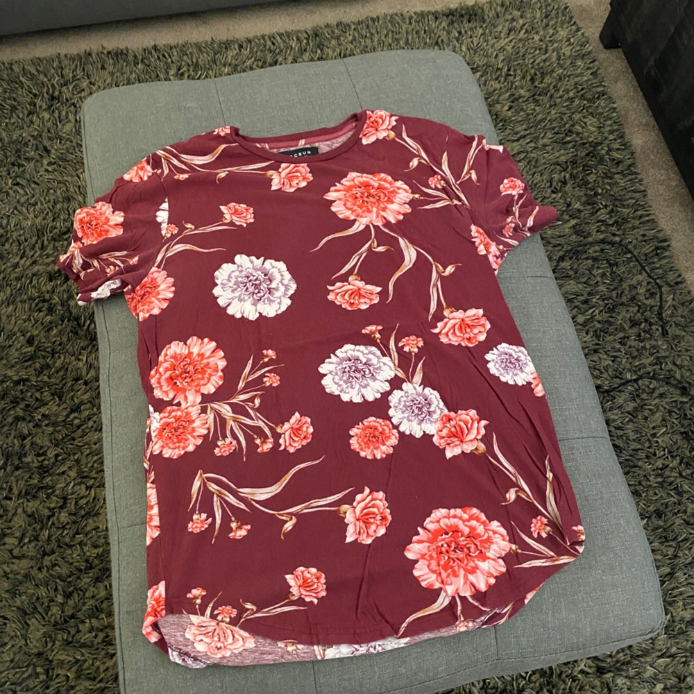 Graphic T